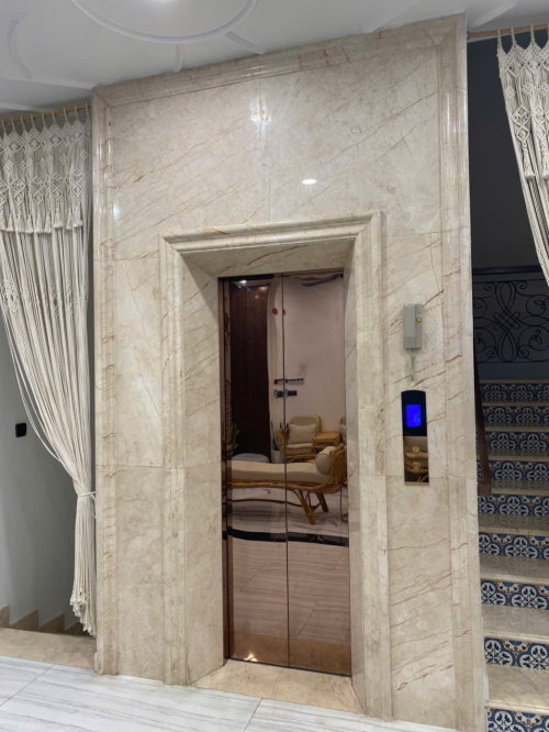 Thang Máy Mở Cửa Tự Động 