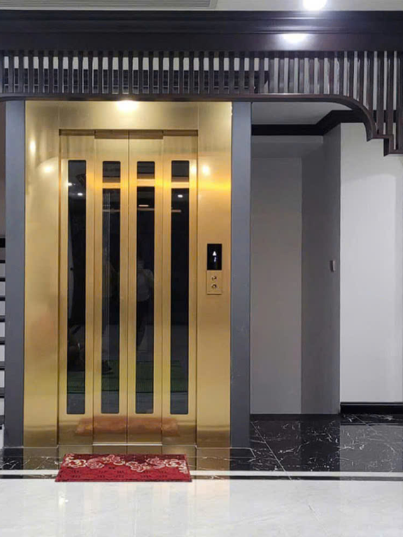 Thang Máy Mở Cửa Tự Động 